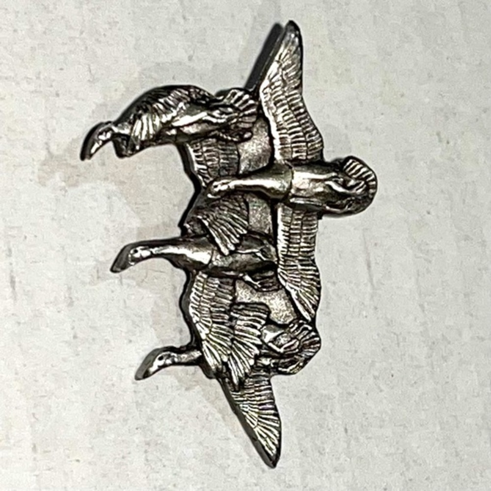 Vintage Signed 1992 Bergamot Pins With  Flying Ducks Geese 1131
